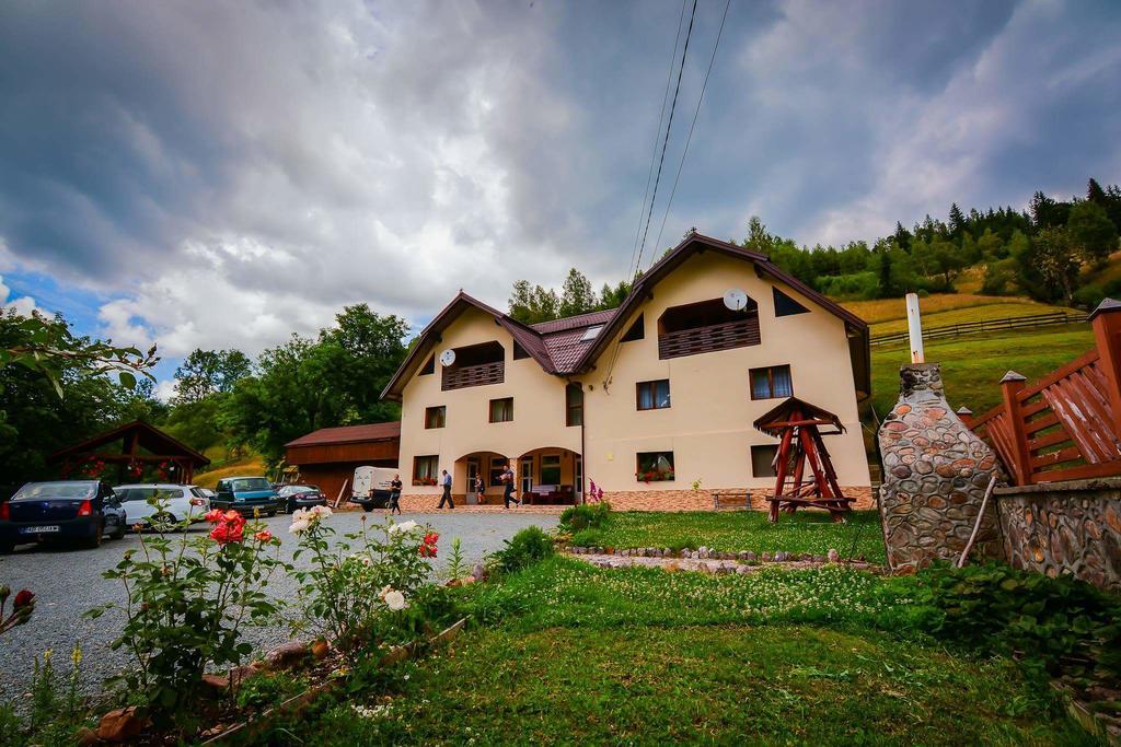 Pensiune Agroturistica Casa Alex Baba Exteriér fotografie